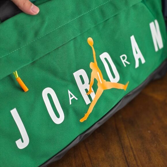 Nike Air Jordan Velocity Duffle Bag Money Gym Bag Travel Green Gold Oregon Ducks - Picture 13 of 14